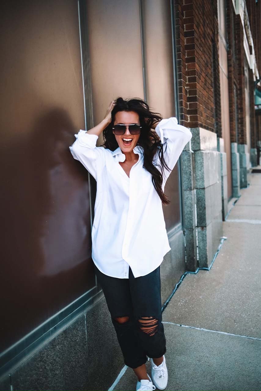 How to Style an Oversized White Shirt